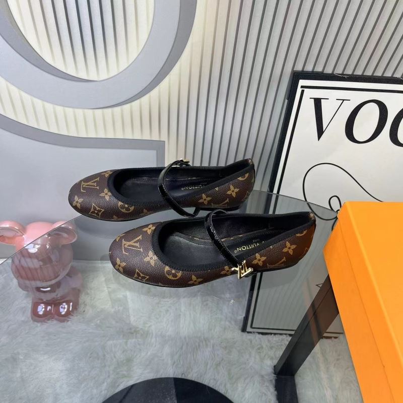 Louis Vuitton Flat Shoes